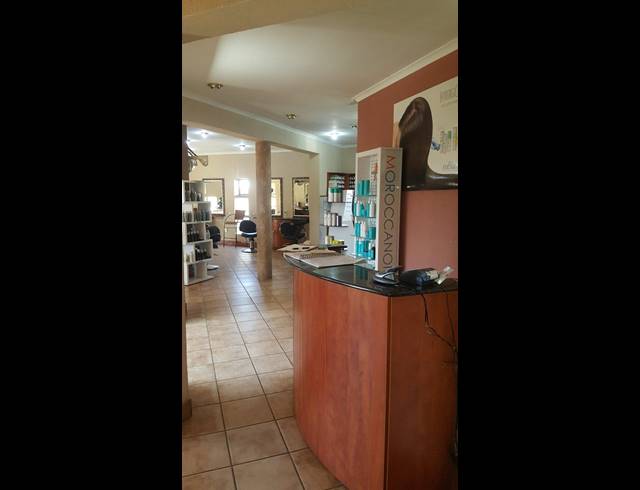M² BUILDING FOR SALE IN VANDERBIJLPARK SE 3